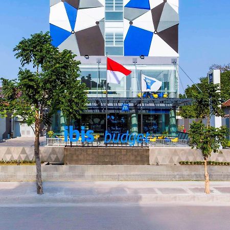 Ibis Budget Cirebon Exterior photo