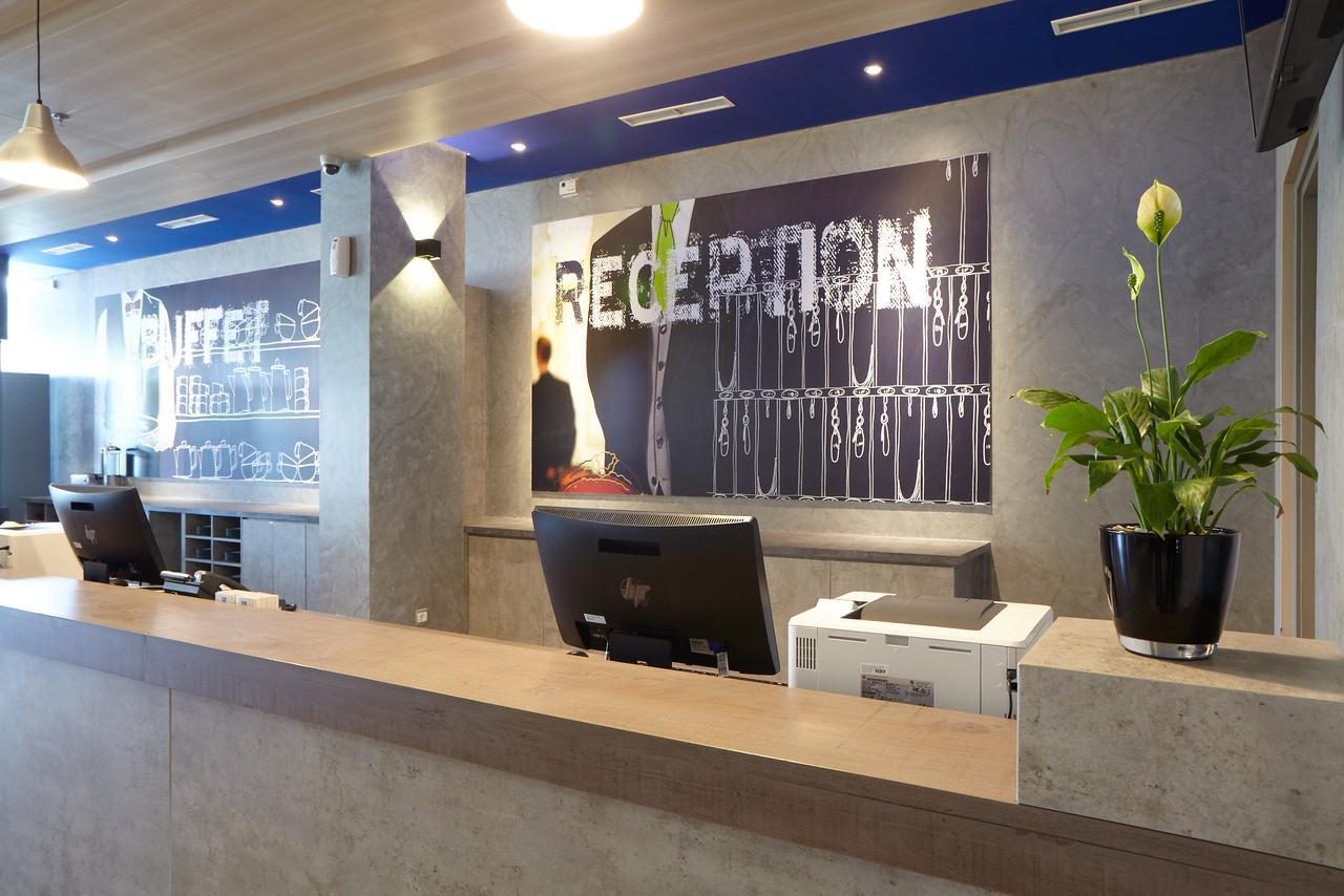Ibis Budget Cirebon Exterior photo