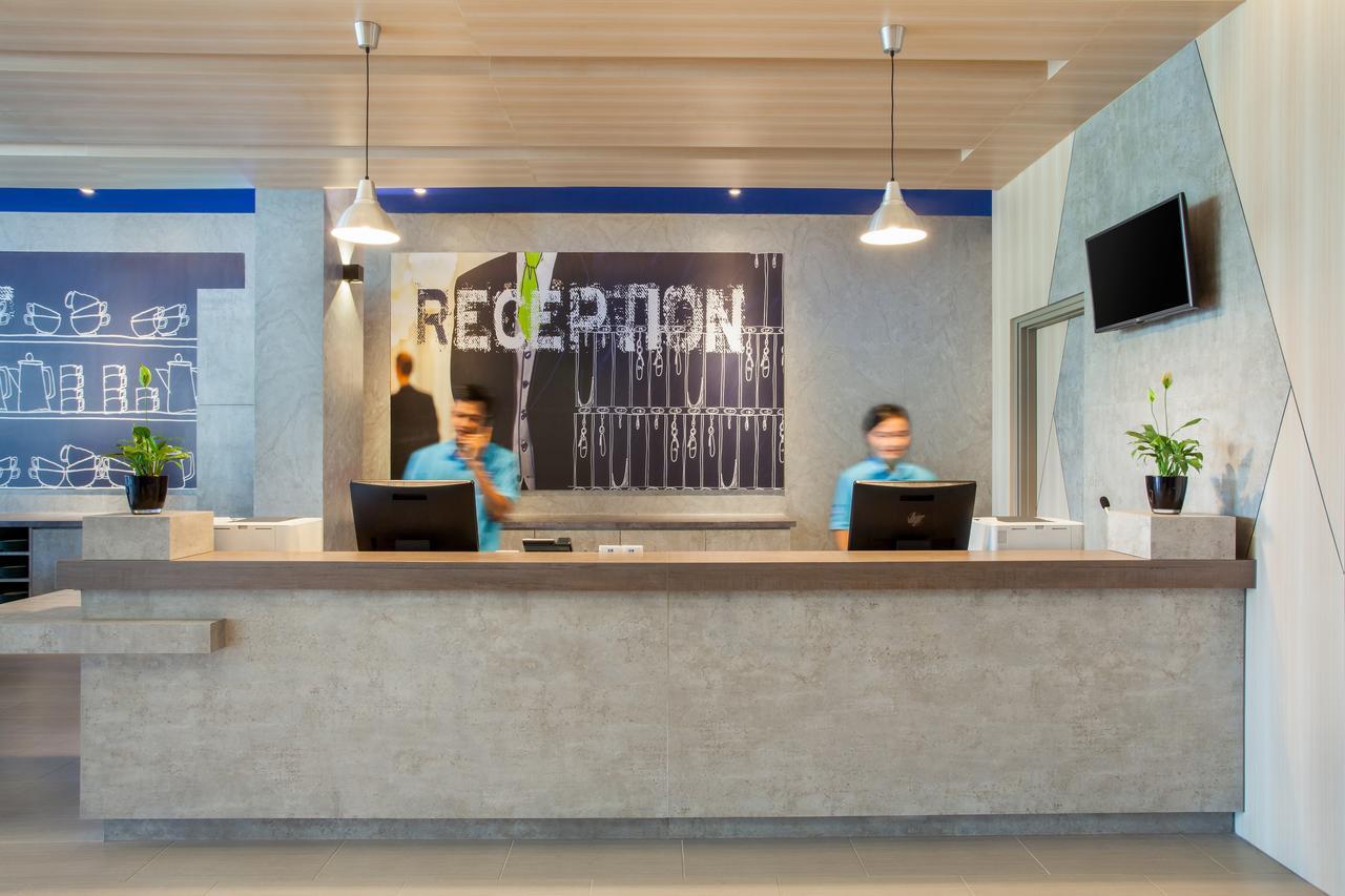 Ibis Budget Cirebon Exterior photo